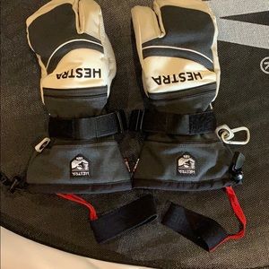 Men’s CZone coaches Size 8 Hestra 3 finger gloves